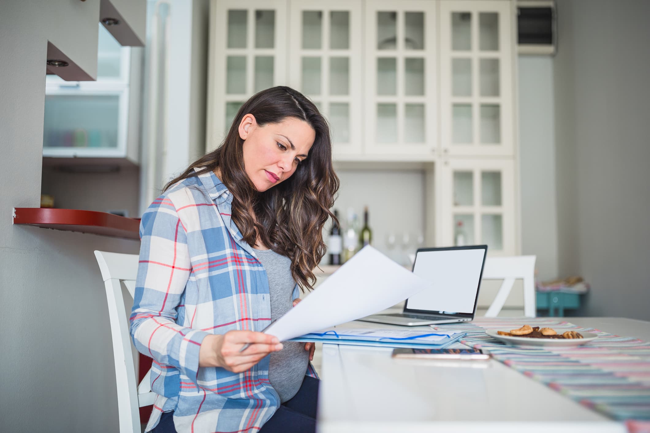 5-Point Financial Contract Trust Checklist: How to Know If a Company Is Legit