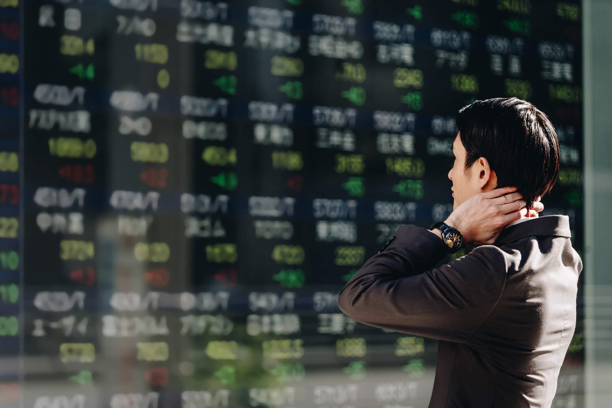 Updated Is the Stock Market in a Bubble in 2026? What 2006 and 2017 Can Teach Investors