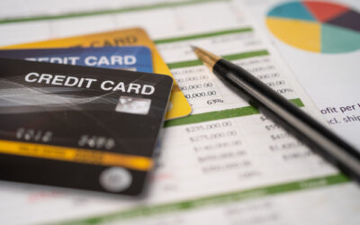 How to Budget with Credit Cards Without Going into Debt
